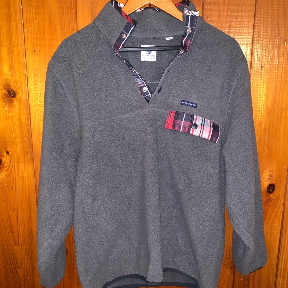 Southern Proper Pullover